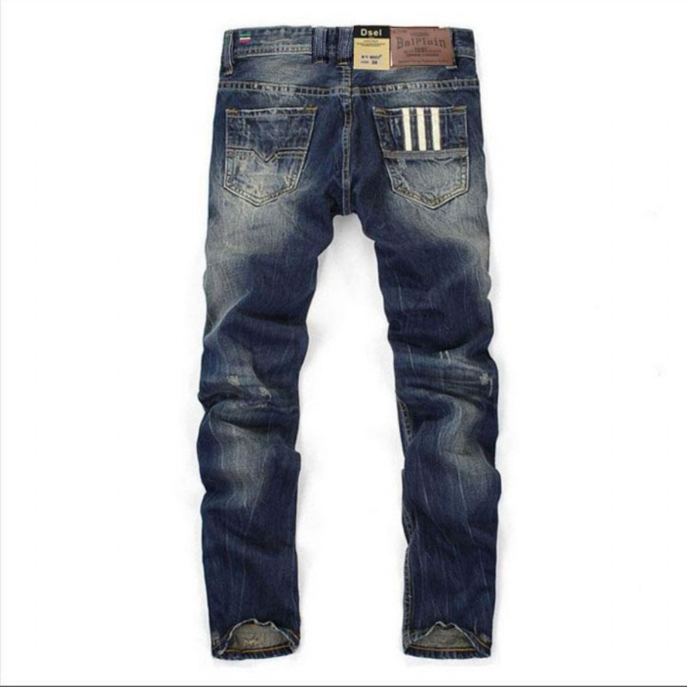 Jeans Med Mørk Blå Farge